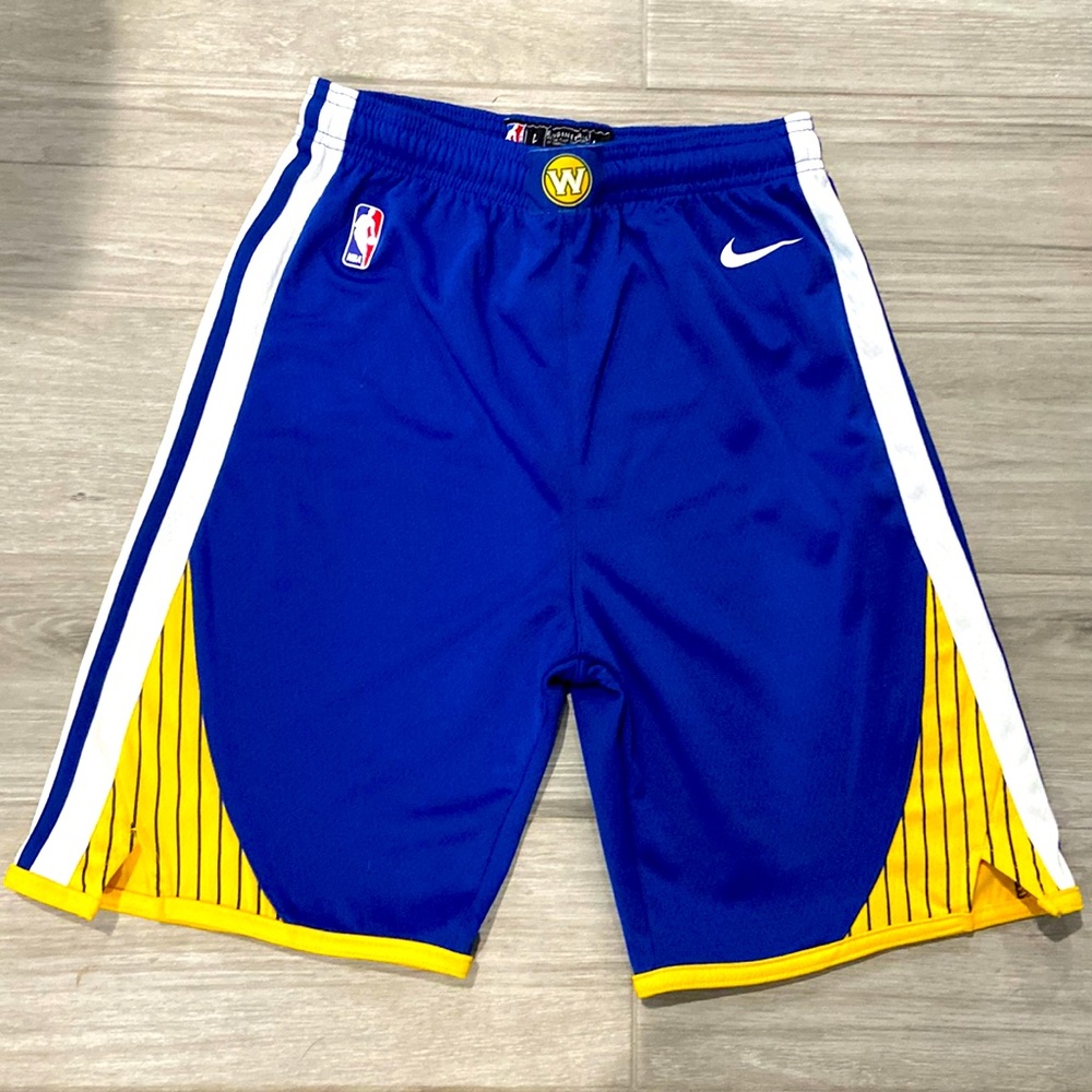 Nike Golden State Warriors Shorts Size Youth Large. Worn Twice.